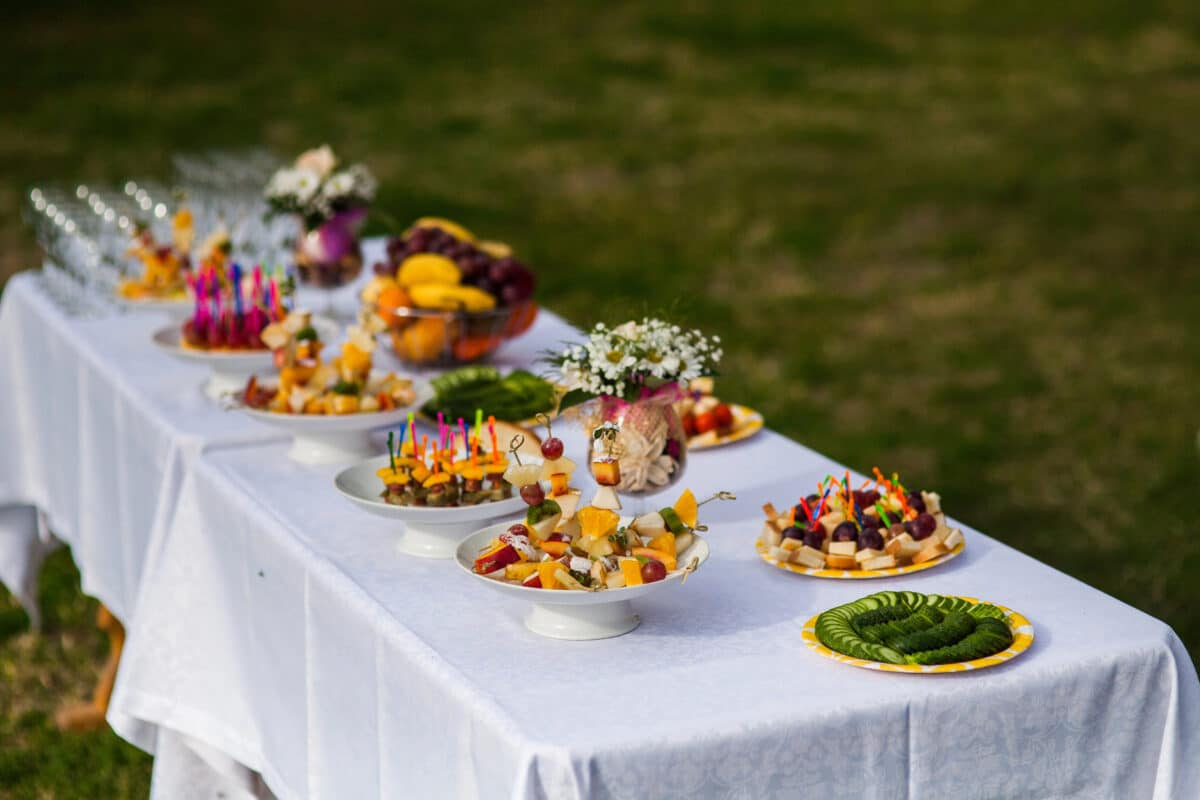Potluck Table setting
