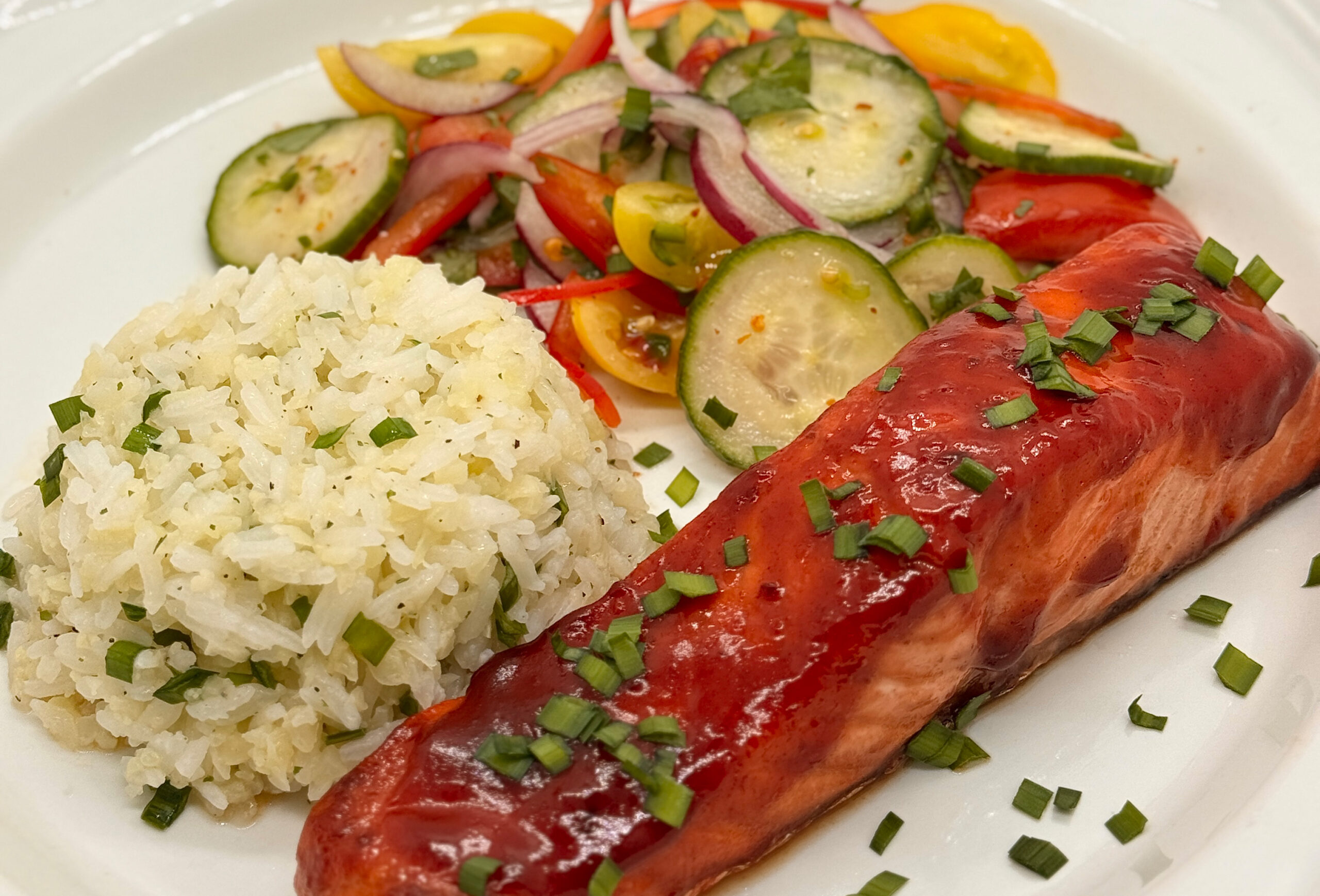 For this recipe I used fresh Mowi Atlantic salmon fillets, which were tender and moist, ideal for grilling.