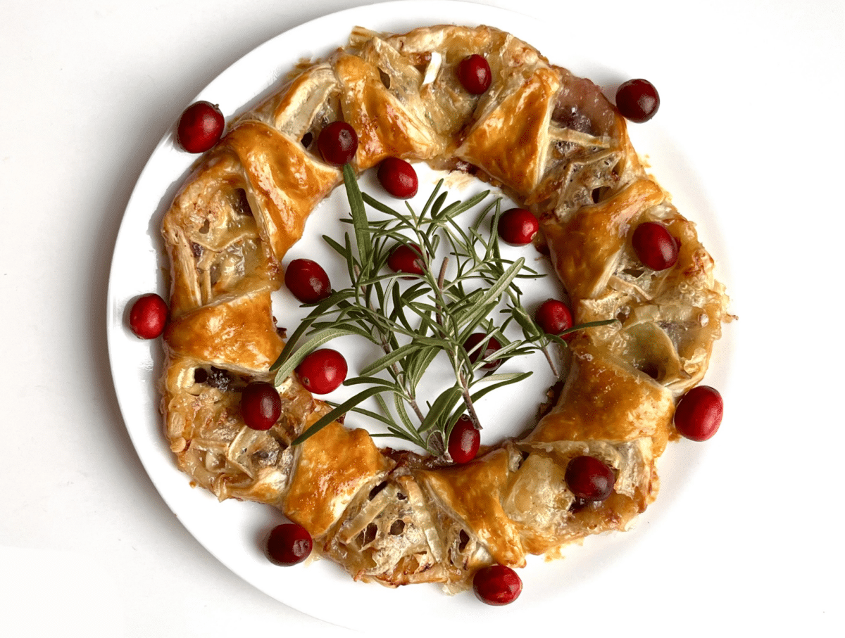 Cranberry Bire Puff Pastry Ring